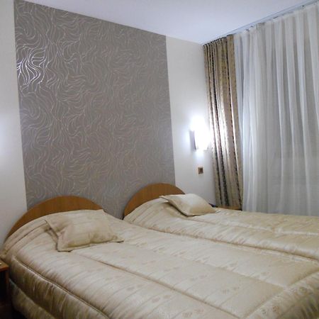 Hotel Kanet Szkopje Kültér fotó