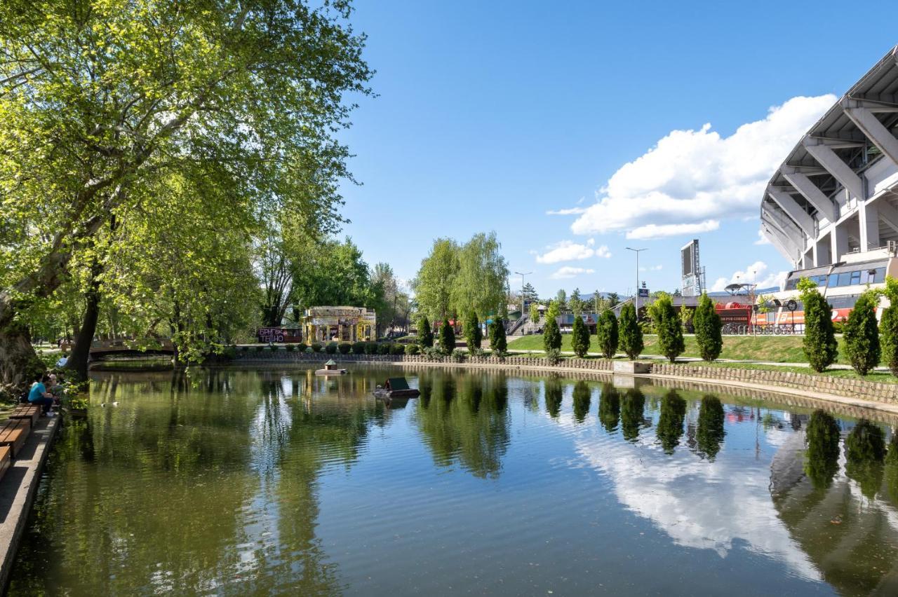 Hotel Kanet Szkopje Kültér fotó