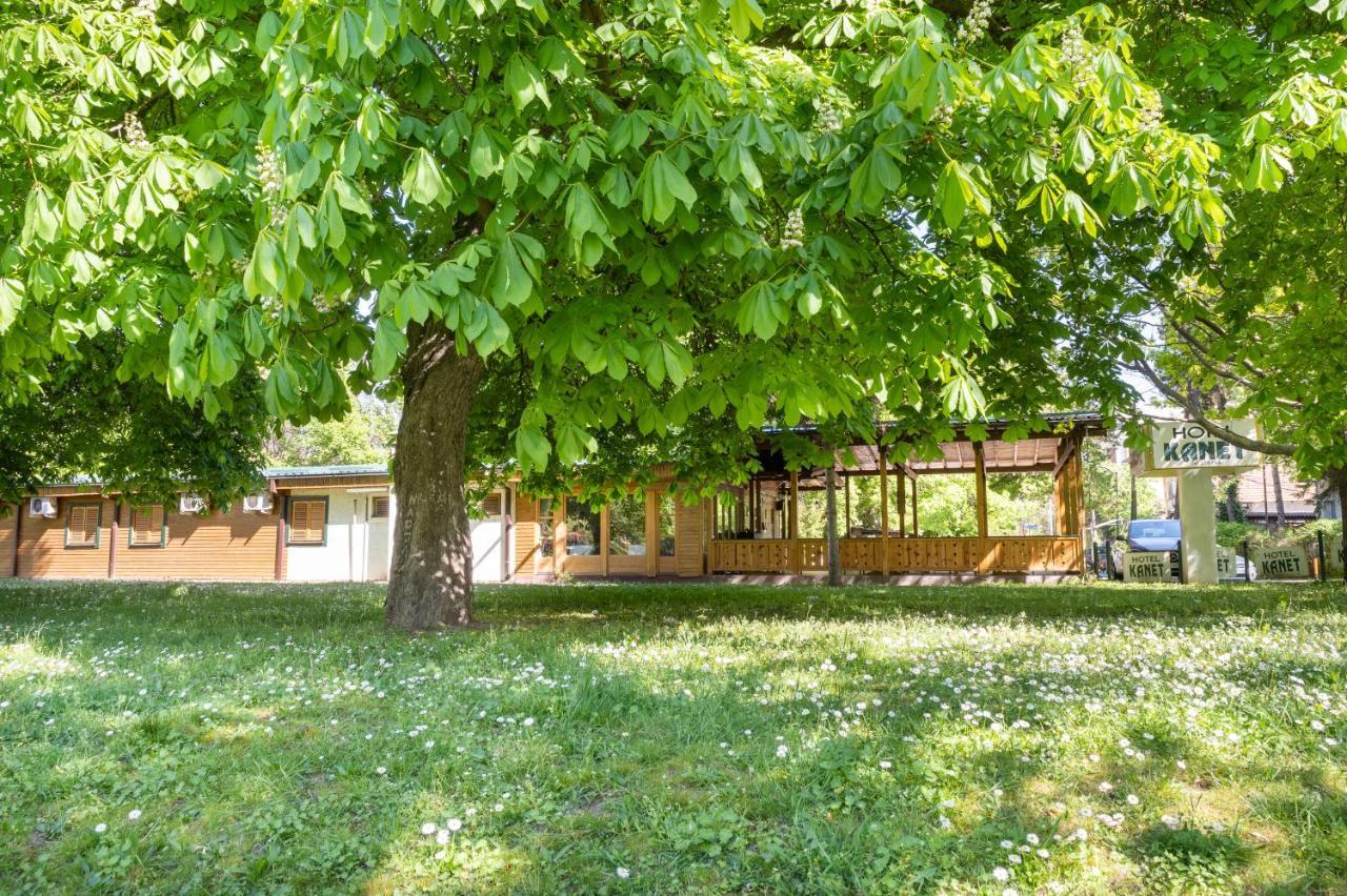 Hotel Kanet Szkopje Kültér fotó