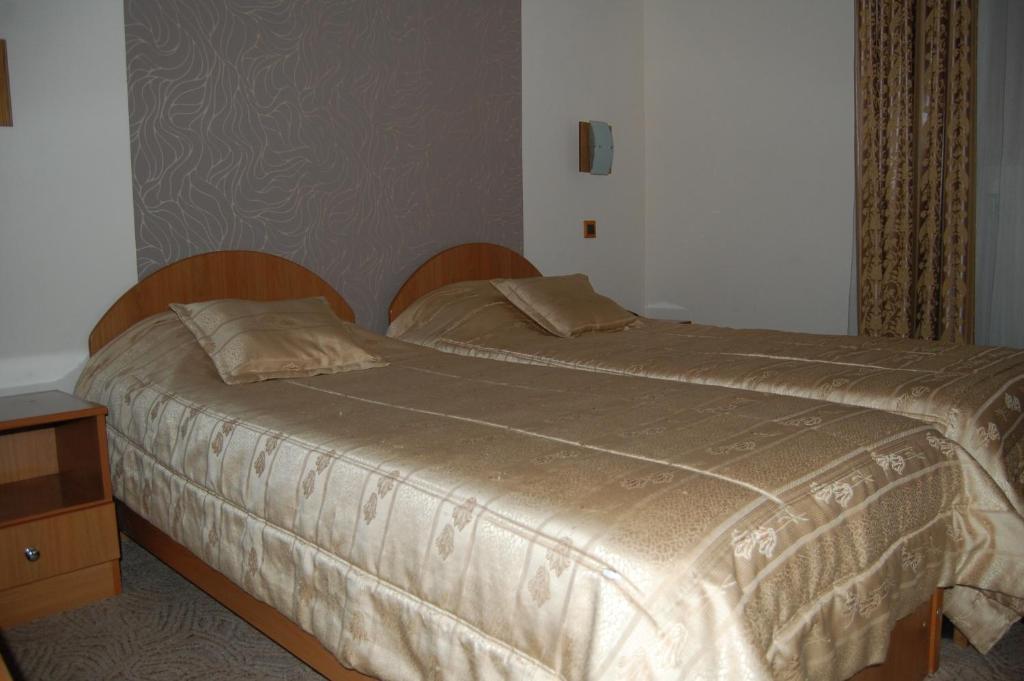 Hotel Kanet Szkopje Kültér fotó