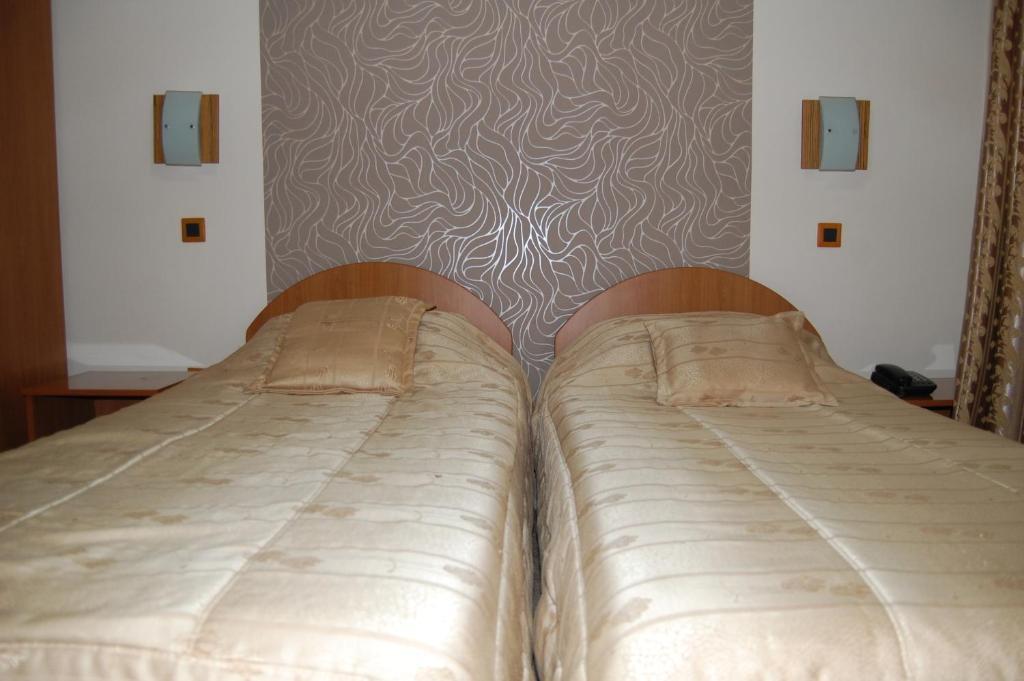 Hotel Kanet Szkopje Kültér fotó
